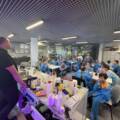 Сьогодні  учні 3-В класу побували на неймовірній екскурсії у Lviv Open Lab і це просто захват! Діти на власні очі побачили, як працює справжня  хімічна лабораторія, робили хімічні досліди та експерементували зі зміною кольорів. Побачили, як готують молекулярне морозиво і, навіть, смакували його. Це було круто! Дякуємо, пану Миколі, за цікаву і пізнавальну зустріч!